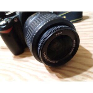 Nikon D60 Digital SLR Camera Bundle